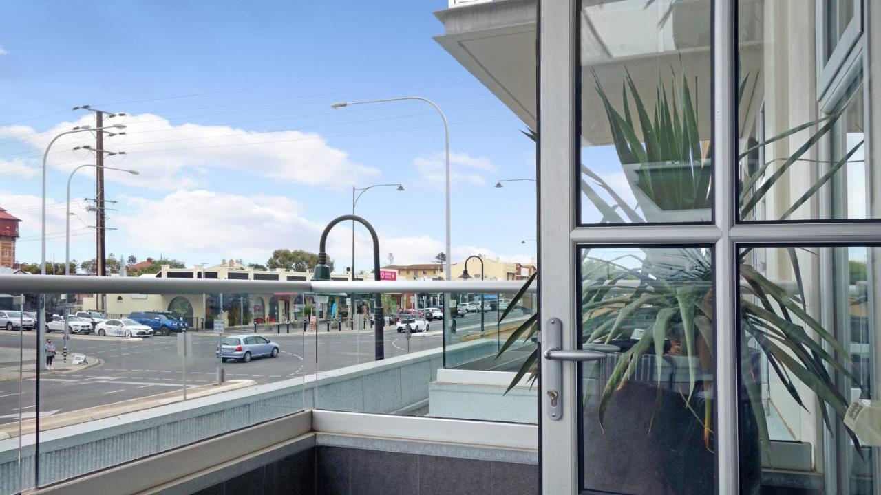 Semaphore Splash Apartments Port Adelaide Ngoại thất bức ảnh