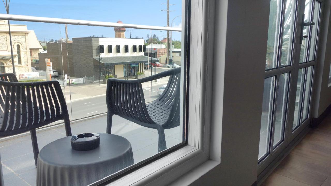 Semaphore Splash Apartments Port Adelaide Ngoại thất bức ảnh